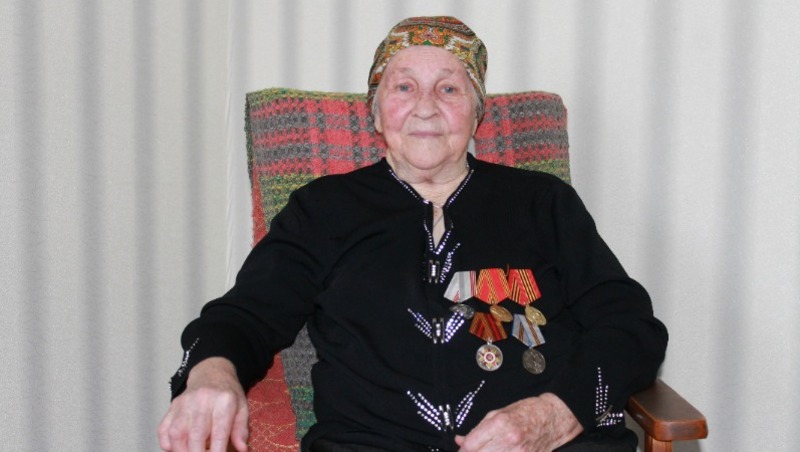 Свой 90-й день отметила жительница села Нежеголь —Зинаида Фёдоровна Енина.